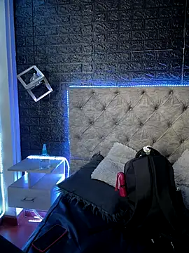 Paloma  LS online show from September 23, 2025, 8:01 pm