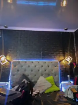 Paloma  LS online show from November 4, 2025, 5:01 pm