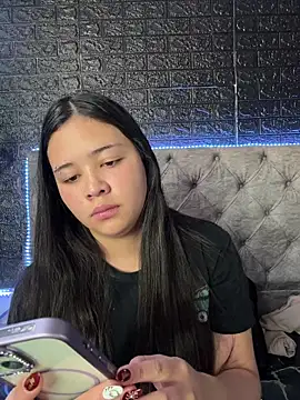 Paloma  LS online show from December 19, 2025, 7:21 pm