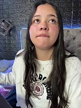 Paloma  LS online show from February 17, 2026, 8:04 pm