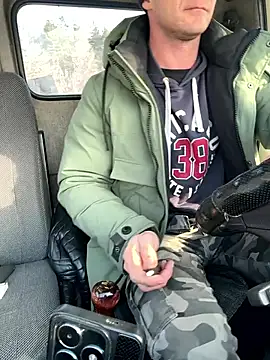 Snapshot of AlexGWoW chatting on February 24, 2025, 6:49 am AlexGWoW online show from February 24, 2025, 6:49 am