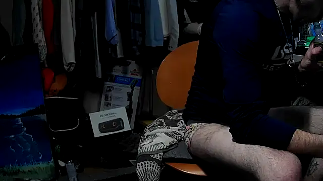 Snapshot of smokee_parT903 chatting on October 31, 2025, 10:00 pm smokee parT903 online show from October 31, 2025, 10:00 pm