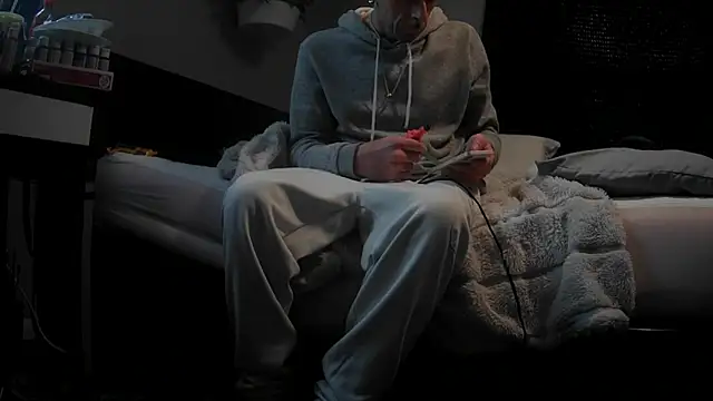 Snapshot of smokee_parT903 chatting on November 12, 2025, 9:36 pm smokee parT903 online show from November 12, 2025, 9:36 pm