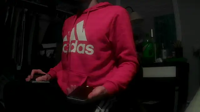 Snapshot of smokee_parT903 chatting on December 20, 2025, 12:34 pm smokee parT903 online show from December 20, 2025, 12:34 pm