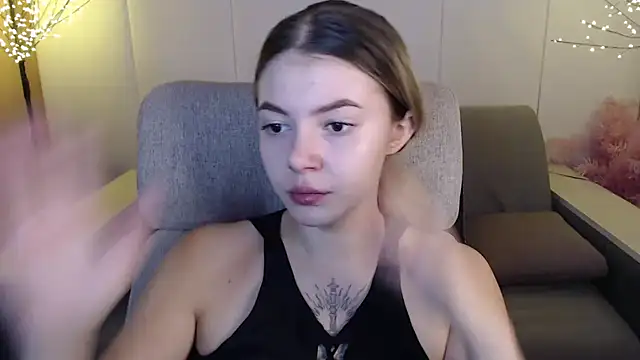 Ritaneer online show from March 18, 2025, 9:09 am