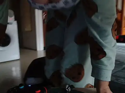 Snapshot of Lauzo21 chatting on September 26, 2025, 6:17 am Lauzo21 online show from September 26, 2025, 6:17 am