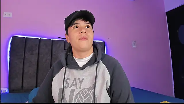 AbbySmiitth  online show from February 1, 2025, 6:29 pm