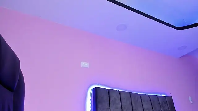 AbbySmiitth  online show from February 13, 2025, 3:46 pm