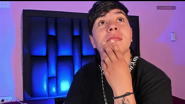 AbbySmiitth  online show from March 10, 2025, 12:26 pm