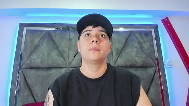 AbbySmiitth  online show from December 16, 2025, 7:08 pm