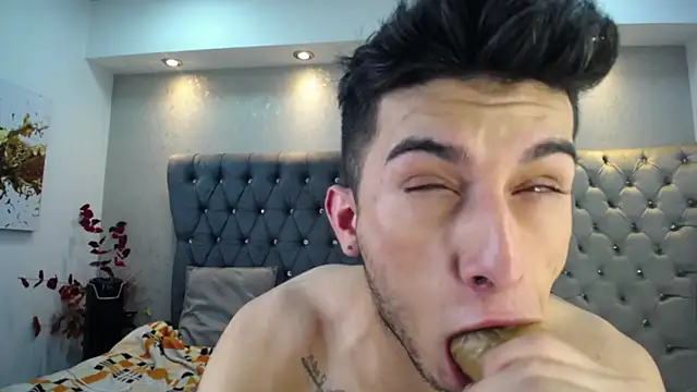 Snapshot of MrWilliseo chatting on February 2, 2025, 11:11 pm MrWilliseo online show from February 2, 2025, 11:11 pm