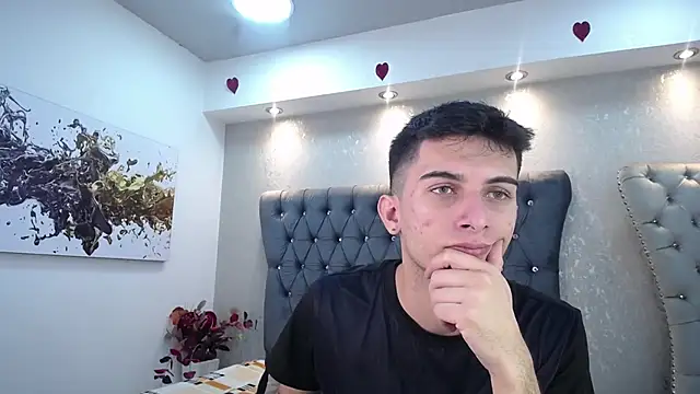 Snapshot of MrWilliseo chatting on February 24, 2025, 7:30 pm MrWilliseo online show from February 24, 2025, 7:30 pm