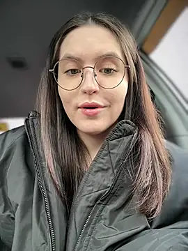 Snapshot of meow_girl chatting on January 16, 2026, 9:35 am meow girl online show from January 16, 2026, 9:35 am