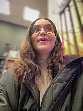 Snapshot of meow_girl chatting on January 17, 2026, 9:14 am meow girl online show from January 17, 2026, 9:14 am