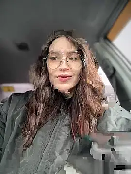 Snapshot of meow_girl chatting on January 19, 2026, 9:57 am meow girl online show from January 19, 2026, 9:57 am