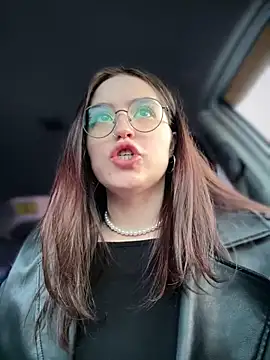 Snapshot of meow_girl chatting on February 12, 2026, 2:12 pm meow girl online show from February 12, 2026, 2:12 pm