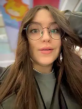 Snapshot of meow_girl chatting on February 19, 2026, 10:11 am meow girl online show from February 19, 2026, 10:11 am