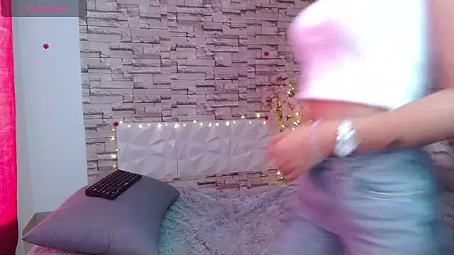 Vanse lust online show from February 4, 2025, 9:10 pm