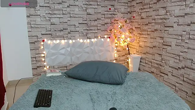 Vanse lust online show from February 7, 2025, 4:16 am