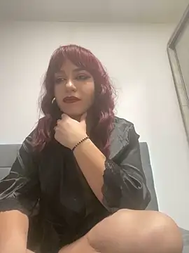 NicolleNova online show from January 13, 2025, 7:00 am