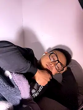 lixiaoshuai8 online show from November 21, 2025, 4:55 am