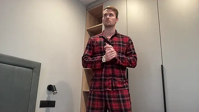 cute mark online show from September 20, 2025, 3:02 pm