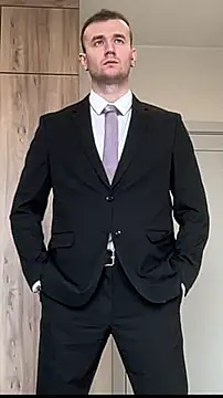 cute mark online show from March 8, 2026, 7:01 am