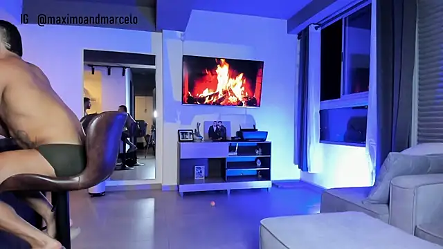 Maximo Marcelo online show from January 14, 2025, 2:08 am