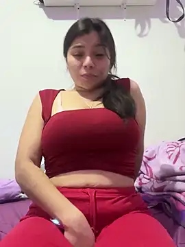 adry moon666 online show from December 18, 2025, 4:18 am