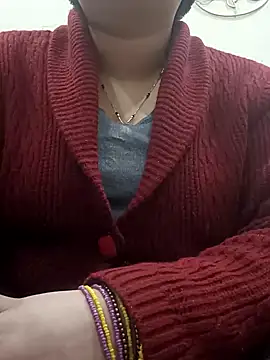 Snapshot of rituu07 chatting on December 10, 2024, 1:33 pm rituu07 online show from December 10, 2024, 1:33 pm