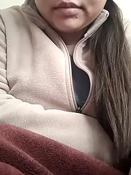 Snapshot of rituu07 chatting on December 12, 2024, 4:15 am rituu07 online show from December 12, 2024, 4:15 am