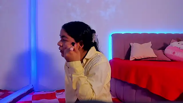 HayamiKioto online show from December 17, 2025, 12:55 pm