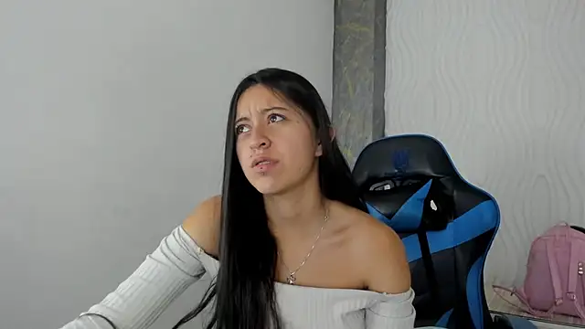 zoe connor19 online show from September 23, 2025, 8:34 pm