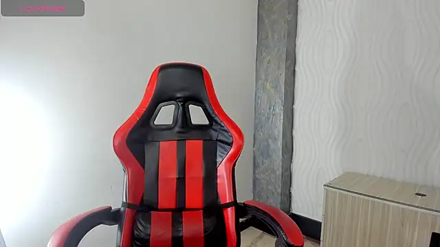 zoe connor19 online show from November 11, 2025, 8:42 pm