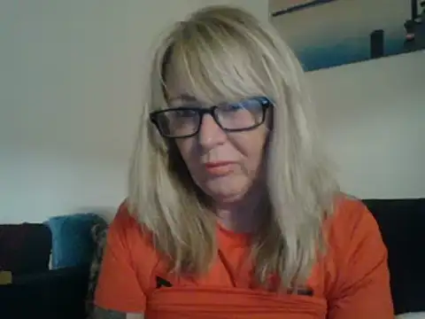 Snapshot of Miss-Cx chatting on January 10, 2025, 6:06 pm Miss-Cx online show from January 10, 2025, 6:06 pm