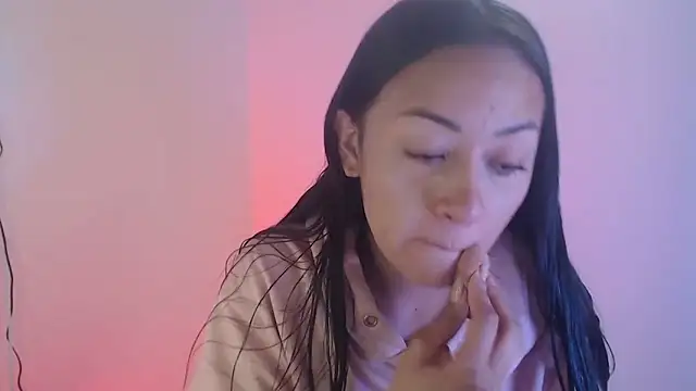 Little aphrodite online show from October 18, 2025, 5:14 pm