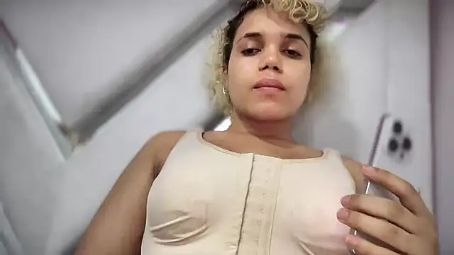 brithneysquirt online show from November 12, 2025, 11:47 pm