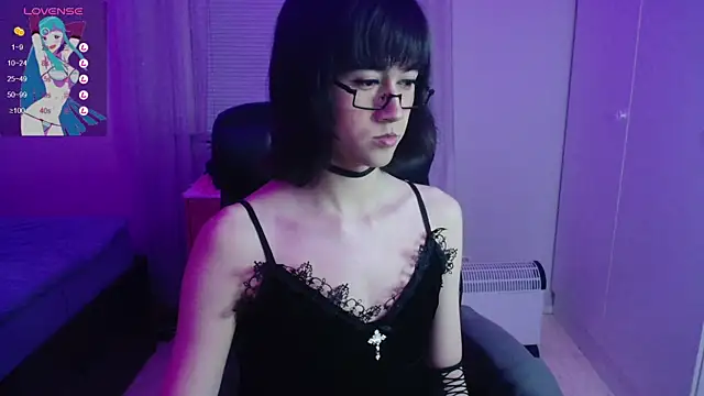 lewd pillows online show from March 4, 2025, 12:29 am