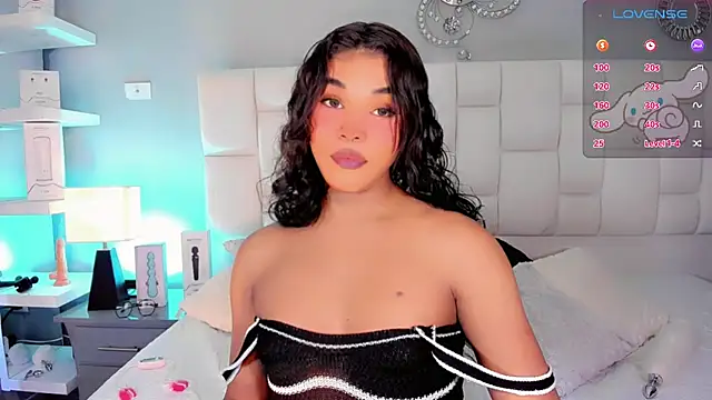 ValentinaMarinn online show from March 17, 2025, 9:13 pm