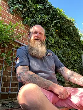 Ice mannHH online show from April 22, 2026, 2:29 pm