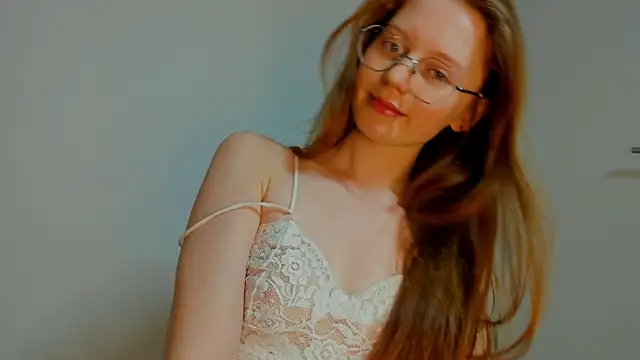 Fire Luna online show from February 5, 2025, 2:48 pm