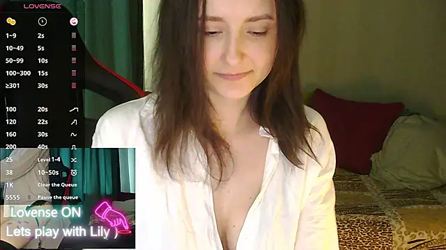 Snapshot of LilyXSky chatting on April 2, 2026, 11:30 am LilyXSky online show from April 2, 2026, 11:30 am