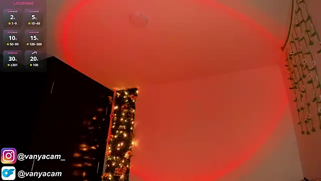 vanyacam  online show from December 20, 2025, 11:12 pm