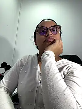 angela angels  online show from September 25, 2025, 1:53 am