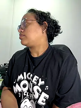 angela angels  online show from October 19, 2025, 12:33 am