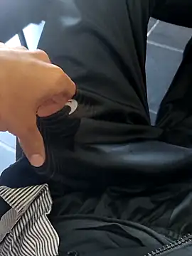 Juliano69xv online show from September 26, 2025, 7:40 pm