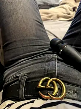 Ana-05 online show from October 28, 2025, 7:16 pm