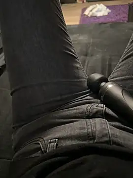 Ana-05 online show from December 1, 2025, 12:10 pm