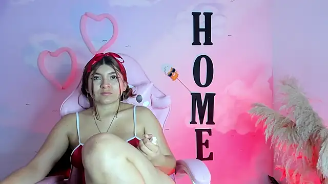 carolayrosse online show from February 12, 2025, 6:08 am