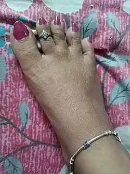 lakey91girl online show from September 24, 2025, 1:03 pm